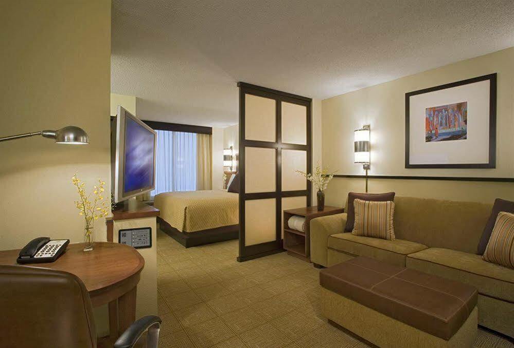 Hyatt Place Detroit/Utica Eksteriør billede